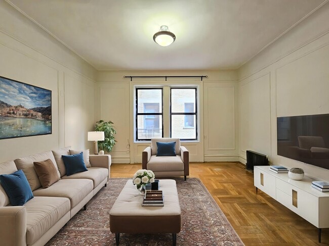 Building Photo - 664 W 163rd St