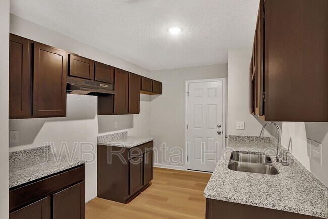 Building Photo - 5960 Dunmire Ave