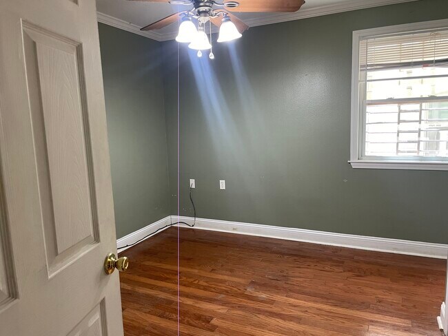 Bedroom with hardwood floors - 3226 Palmyra St