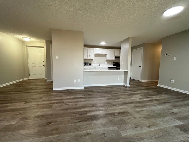 Foto del edificio - 9530 Shannon Green Dr