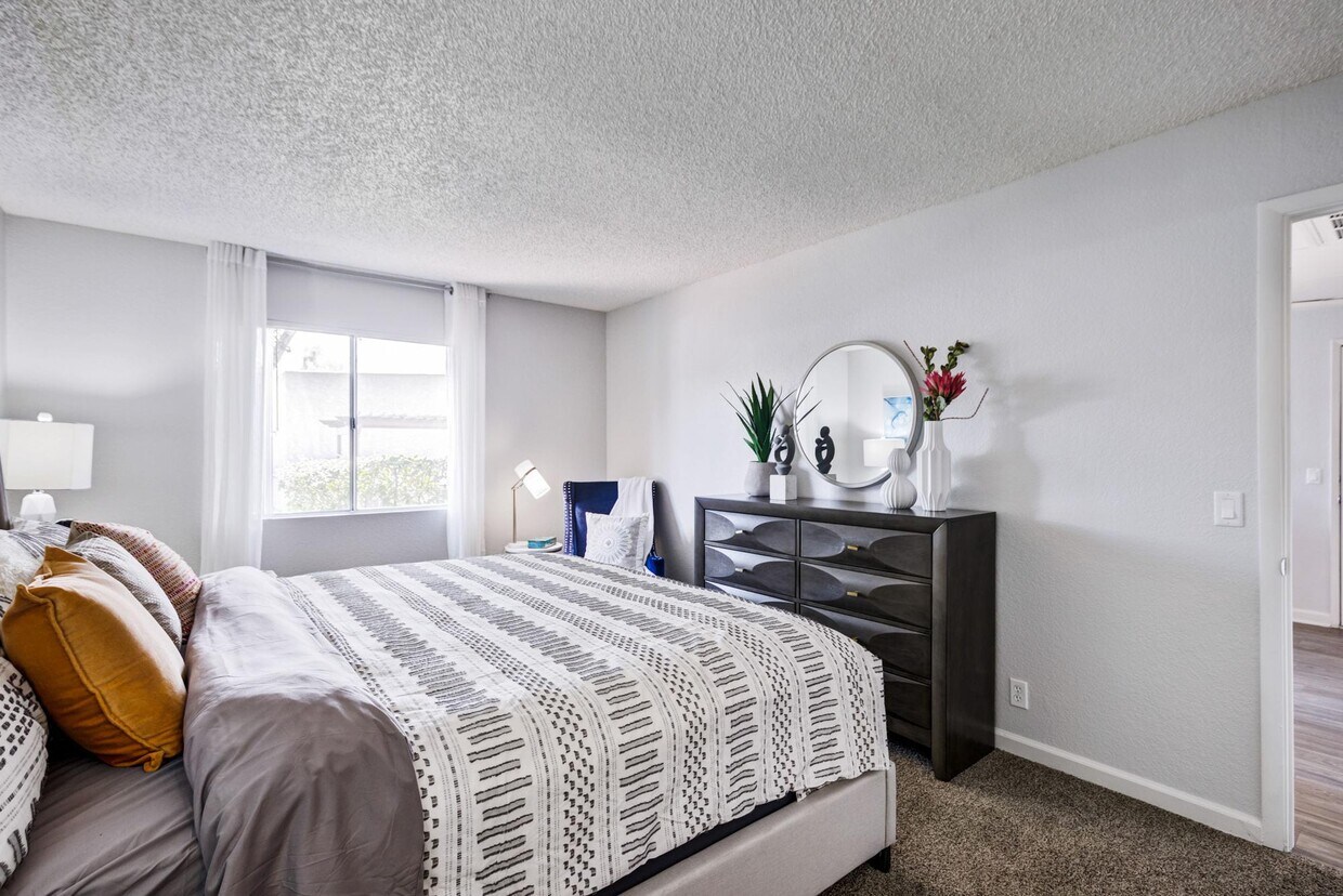 Allanza at The Lakes Apartments 8600 Starboard Dr Las Vegas, NV