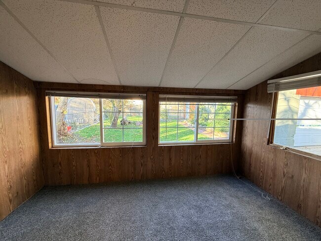 Foto del edificio - 547 E 2700 S