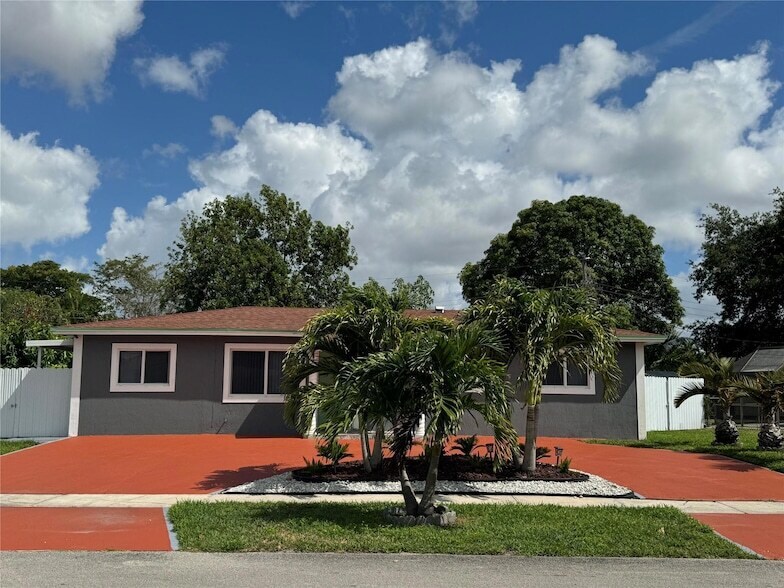 Primary Photo - 6471 SW 27th Street