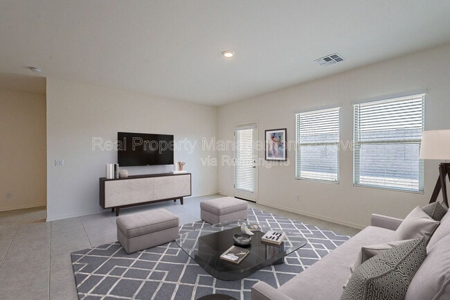 Photo - 6532 W Magdalena Ln House