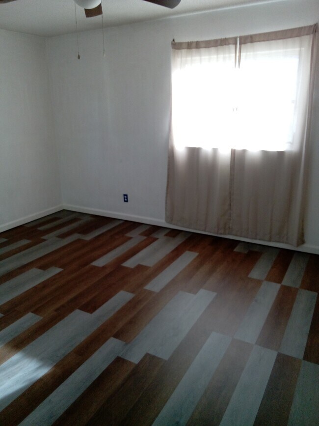 Foto del edificio - 3695 Dale Ct