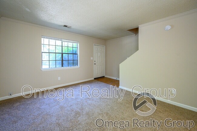 Building Photo - 2111 Whetstone Ct