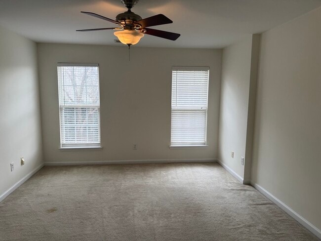 Foto del edificio - 3904 Christine Ln