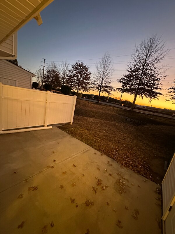 Foto del edificio - 3710 Aldeburgh Rd SW