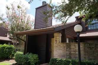 Building Photo - 2611 Grants Lake Blvd
