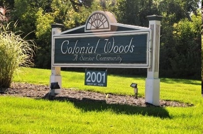 Building Photo - Colonial Woods