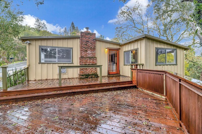 Building Photo - 18 Monte Vista Rd