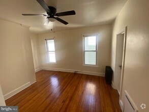 Building Photo - 510 Quincy Ave