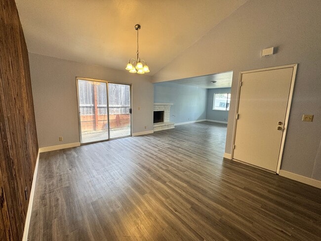 Foto del edificio - 7440 Tierra Way