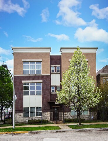 Primary Photo - 2501 W Grenshaw St