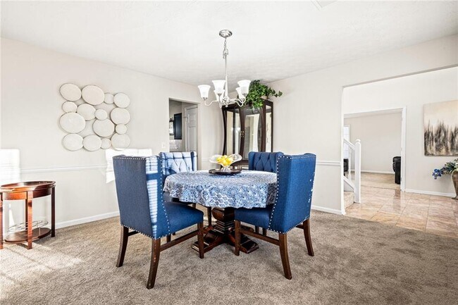 Building Photo - 2034 Locksley Terrace