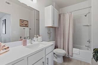 Building Photo - 152 Northland