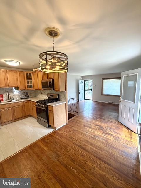 Building Photo - 6703 Wilburn Dr