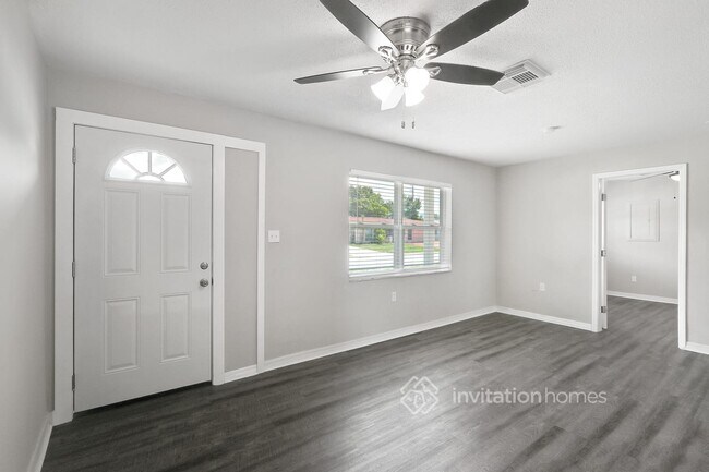 Building Photo - 8149 Monarch Dr