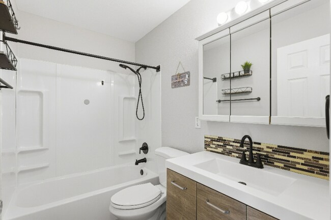 Foto del edificio - 1506-1506 110th St S