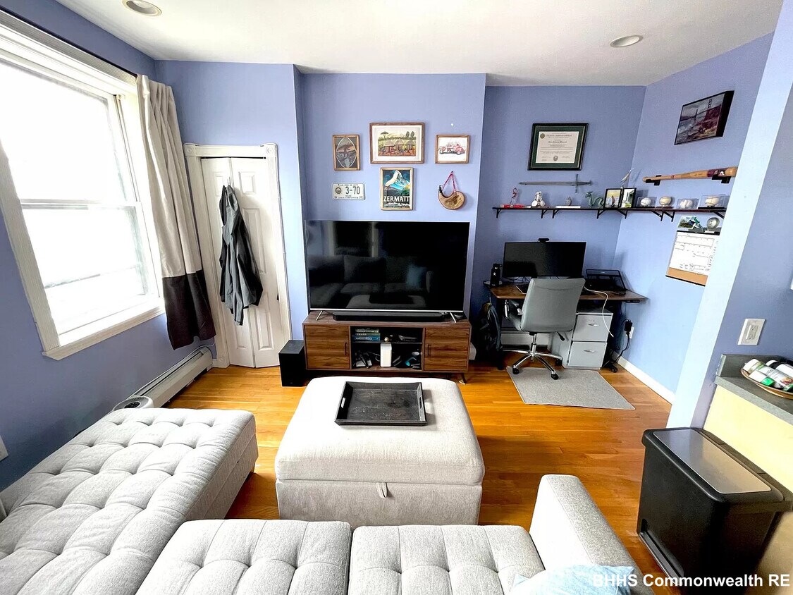 Primary Photo - 605 Massachusetts Ave
