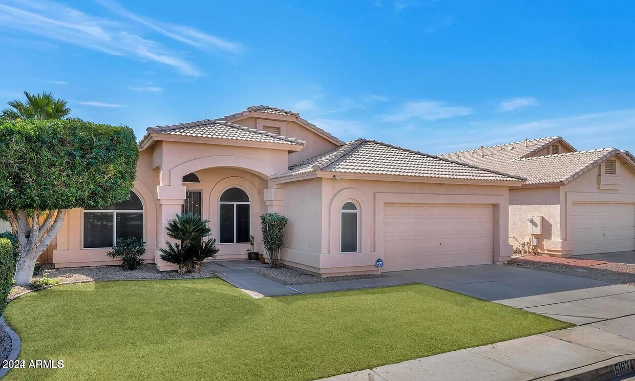 Foto principal - 5183 W Harrison St