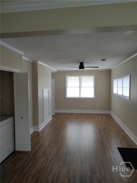 Building Photo - 132 Andover Dr