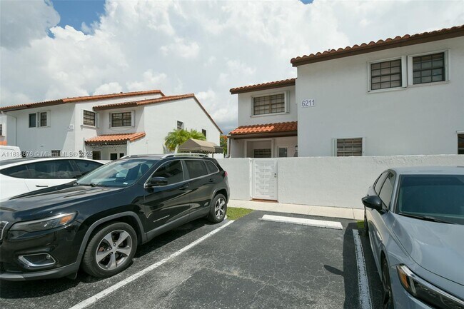 Foto del edificio - 6211 SW 138th Ct