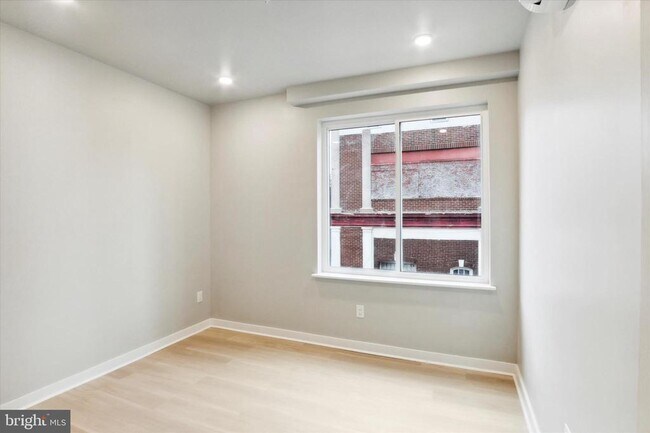 Foto del edificio - 316 S 52nd St