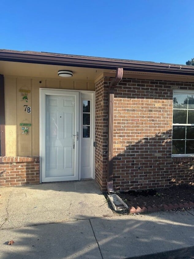 Primary Photo - 1200 Zion Dr