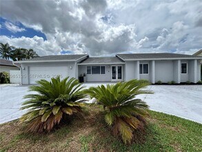 Building Photo - 7010 SW 144th Pl