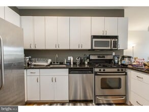 Building Photo - 2227 Kater St