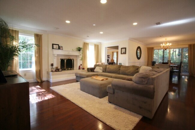 Foto del edificio - Beautiful 3 Bedroom Home In Bluewater Bay!