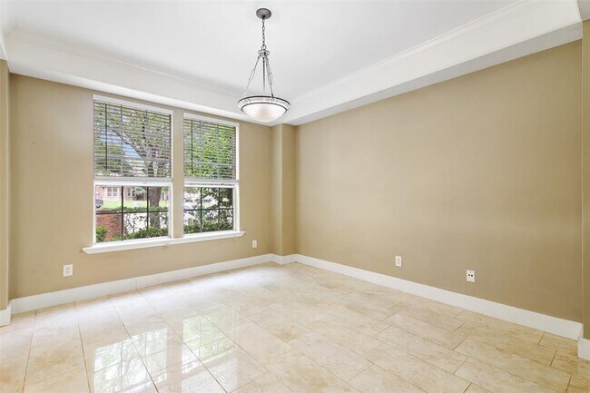 Foto del edificio - 6202 Borg Breakpoint Dr