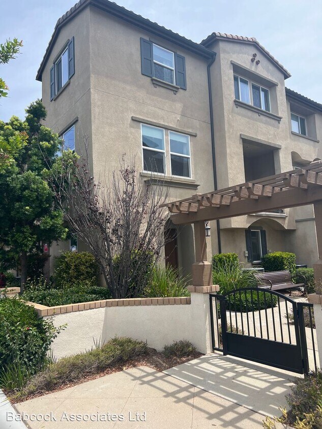 Primary Photo - 2 br, 2.5 bath House - 15321 Jasmine Lane ...