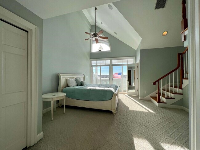 Building Photo - 4 Island Ave