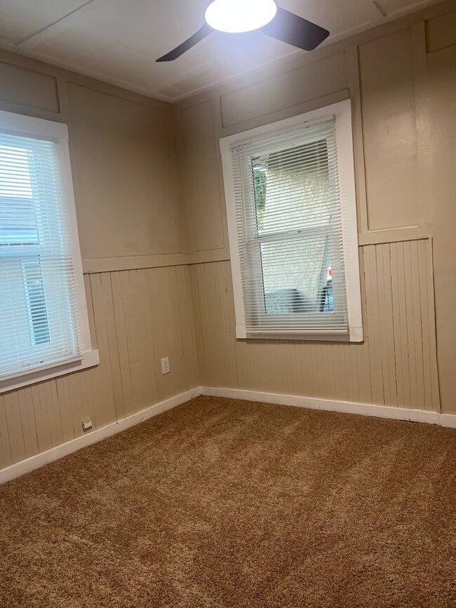 Foto del edificio - 606 W 4th Ave