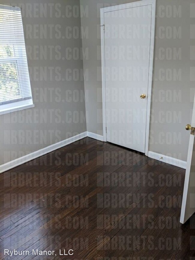 Building Photo - 231 Ryburn Ave