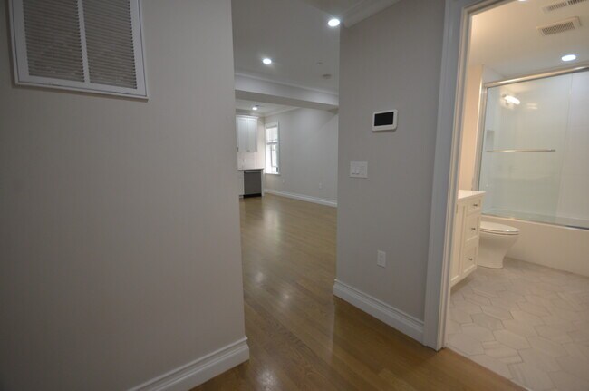 Foto del edificio - 7 Mount Hood Rd