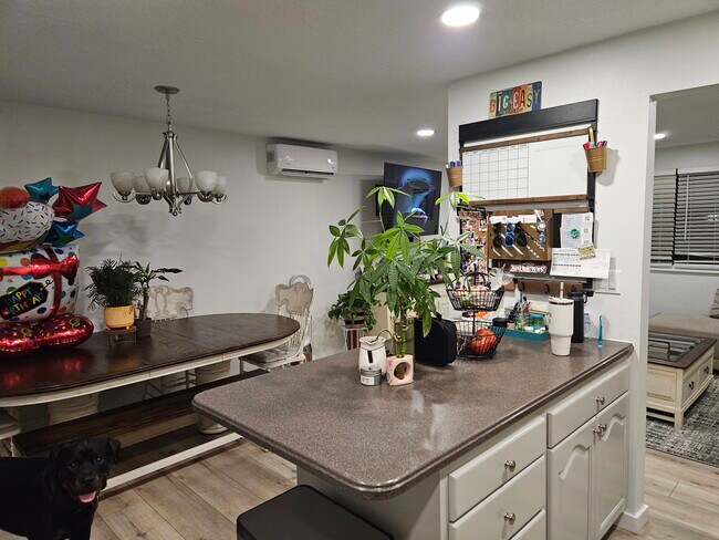 Foto del edificio - 166 N 1150 W