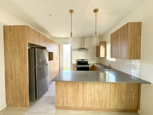 Building Photo - 424 Deer Path Lp