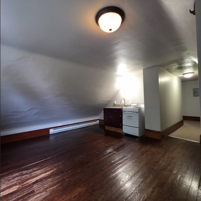 Building Photo - 1447 Rosewood Ave