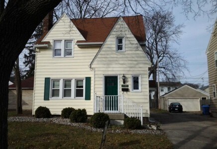 Primary Photo - 1540 Spencer St