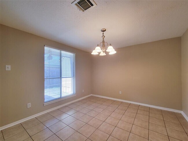 Building Photo - 16503 Gaeldom Dr