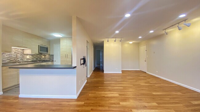 Building Photo - 4825 Kimball Hill Dr