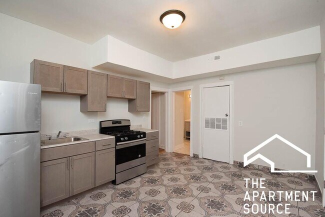 Photo - 1255 North Harding Avenue #2S Apartment