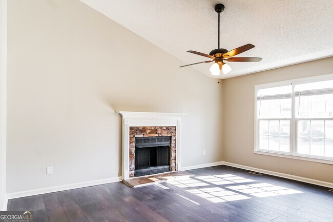 Foto del edificio - 43 Westminster Dr