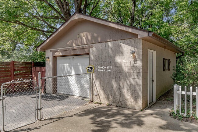 Foto del edificio - 618 N Main