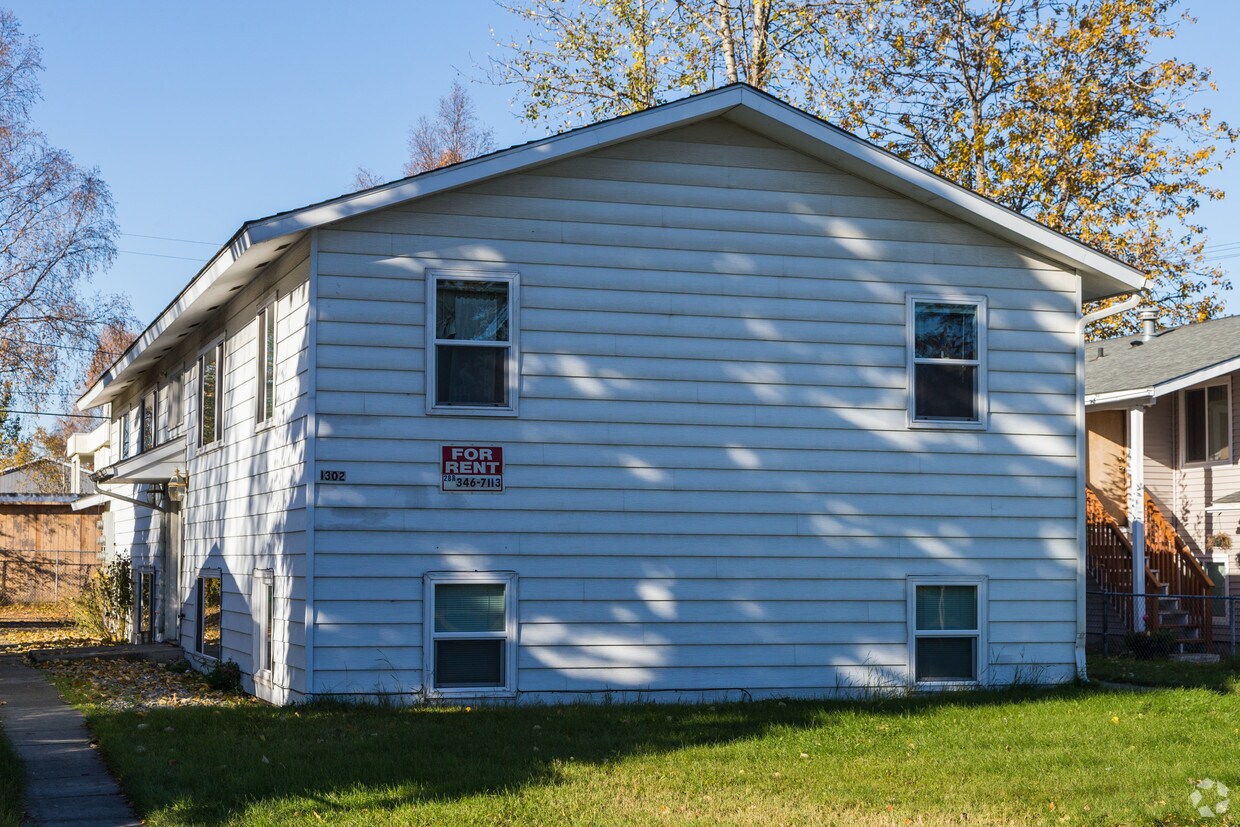 1302 Juneau St, Anchorage, AK 99501 Apartments in Anchorage, AK