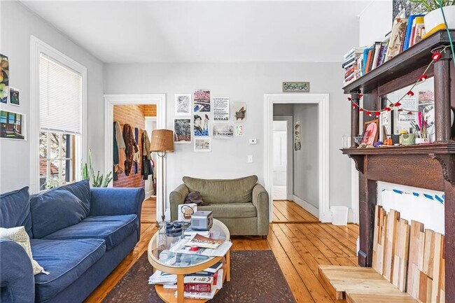 Foto del edificio - 104 Sheldon St