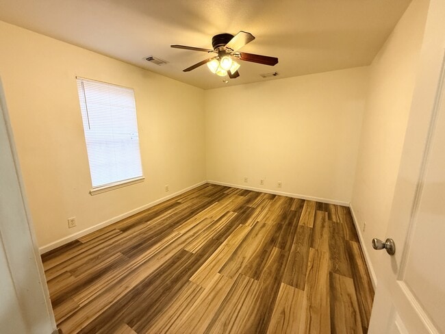 Building Photo - 3345 Malvern Rd